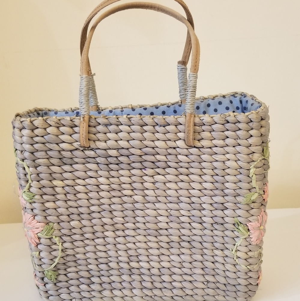 Light blue woven hand bag